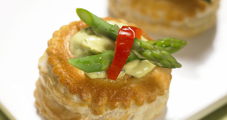 Guacamole and Asparagus Filled Vol-au-Vents