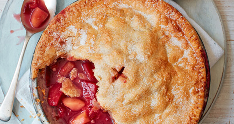 Apple, Plum & Sloe Gin Pie