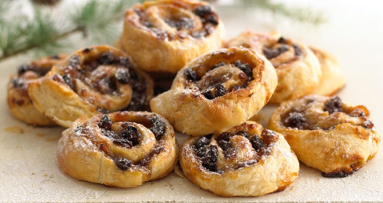 Mince Pie Pinwheel Recipe ReadyMade Pastry JusRol