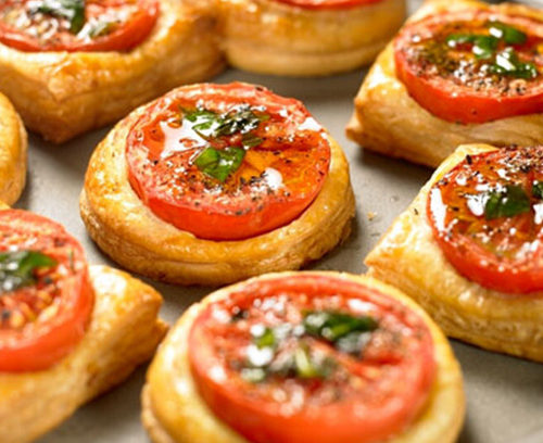 Quick Tomato Puffs