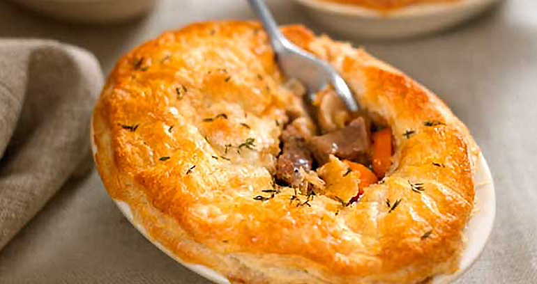 Steak & Ale Pie Oval Recipe | Ready-Made Pastry | Jus-Rol