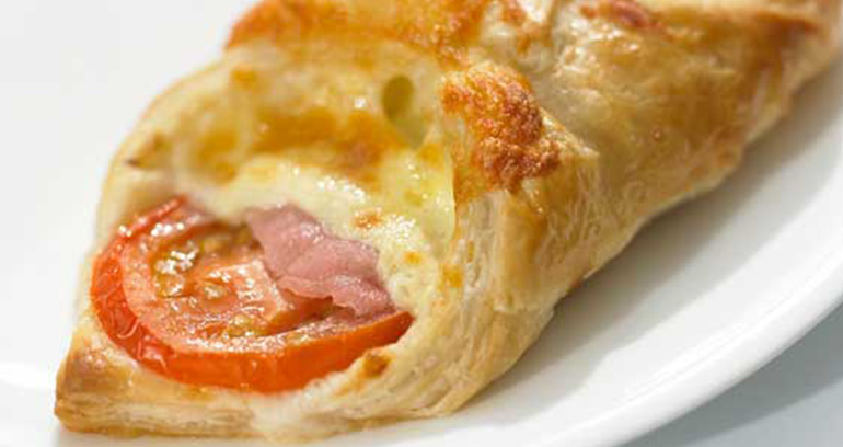 Cheese, Tomato and Bacon Wrap