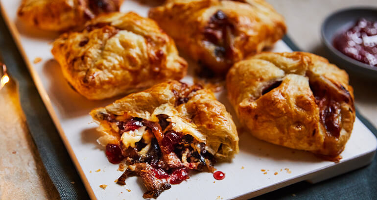 Wild Mushroom & Camembert Puff Parcels Recipe | Jus-Rol