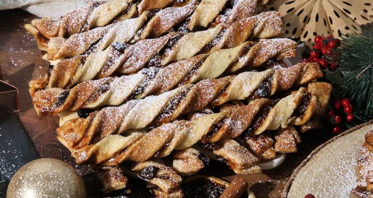 Festive Mince Pie Twists