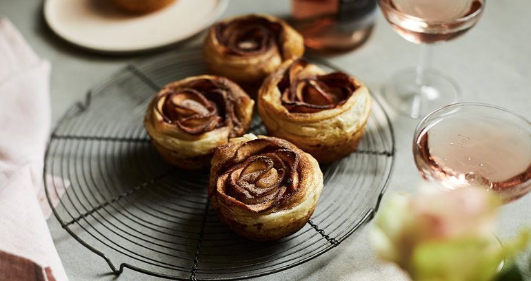 Puff Pastry Apple Roses recipe