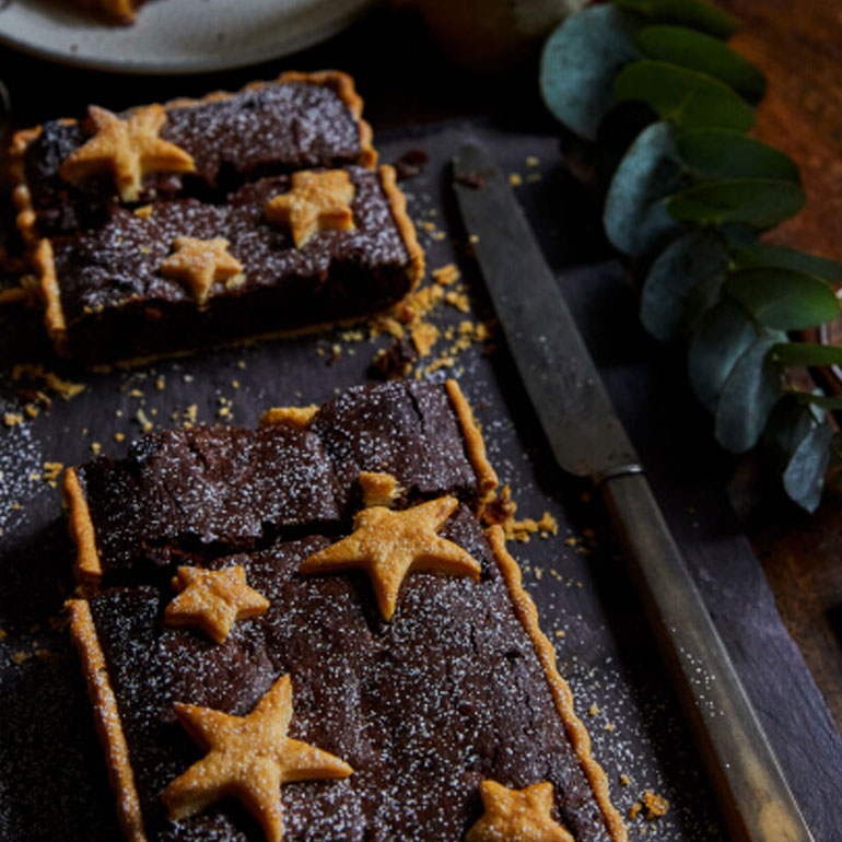 Christmas Star Brownie & Mincemeat Tart recipe