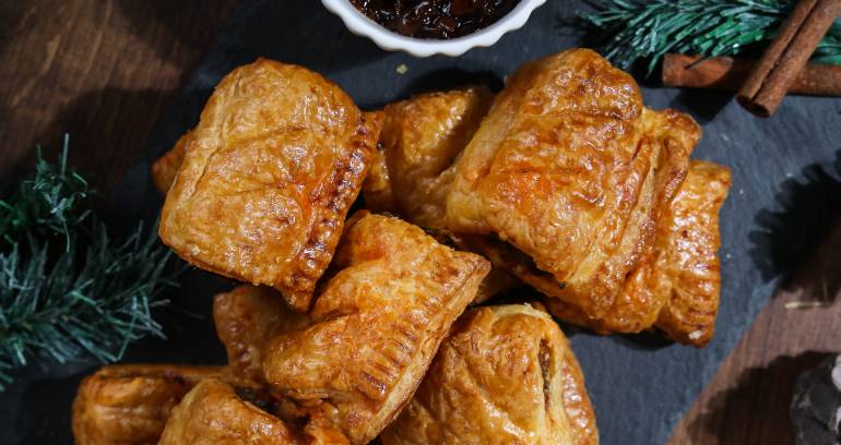 Slightly Spicy Sausage Rolls Recipe Hero